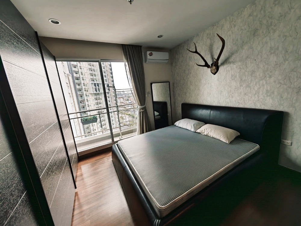For SaleCondoSathorn, Narathiwat : For sale: Supalai Lite Sathorn-Charoenrat, pool view, 1 bedroom, 16th floor, area 35 sq m, fully furnished, ready to move in, selling for 3.2 million baht*