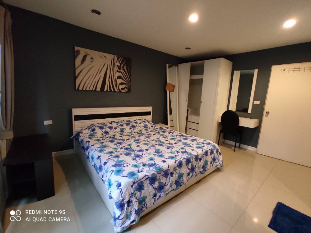 For RentCondoWitthayu, Chidlom, Langsuan, Ploenchit : Wittayu Complex Line ID: @condo6565 (with @ too)