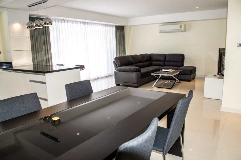 For RentCondoSilom, Saladaeng, Bangrak : 3827-A😊😍 For RENT & SELL ให้เช่า&ขาย 1 ห้องนอน🚄ใกล้ BTS ช่องนนทรี🏢ไดมอนด์ทาวเวอร์ Diamond Tower🔔พื้นที่:77.00ตร.ม.💲เช่า:35,000฿💲ขาย:8,500,000฿📞O88-7984117, O65-9423251✅LineID:@sureresidence