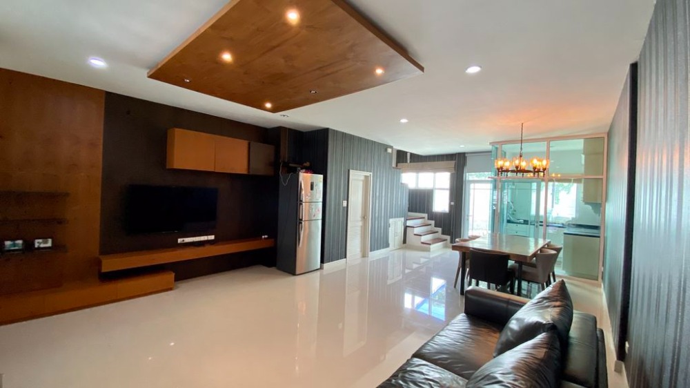 ขายทาวน์โฮมอ่อนนุช อุดมสุข : 2 นาทีถึงทางด่วน! + ใกล้ BTS บางจาก! หมู่บ้านลีออง สุขุมวิท 62 เดินทางสะดวก บ้านใหม่ พร้อมอยู่