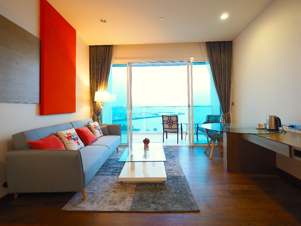 ให้เช่าคอนโดพัทยา บางแสน ชลบุรี สัตหีบ : Movenpick White Sand Beach Residences White Sand Beach Pattaya โมเวนพิค พัทยา นาจอมเทียน