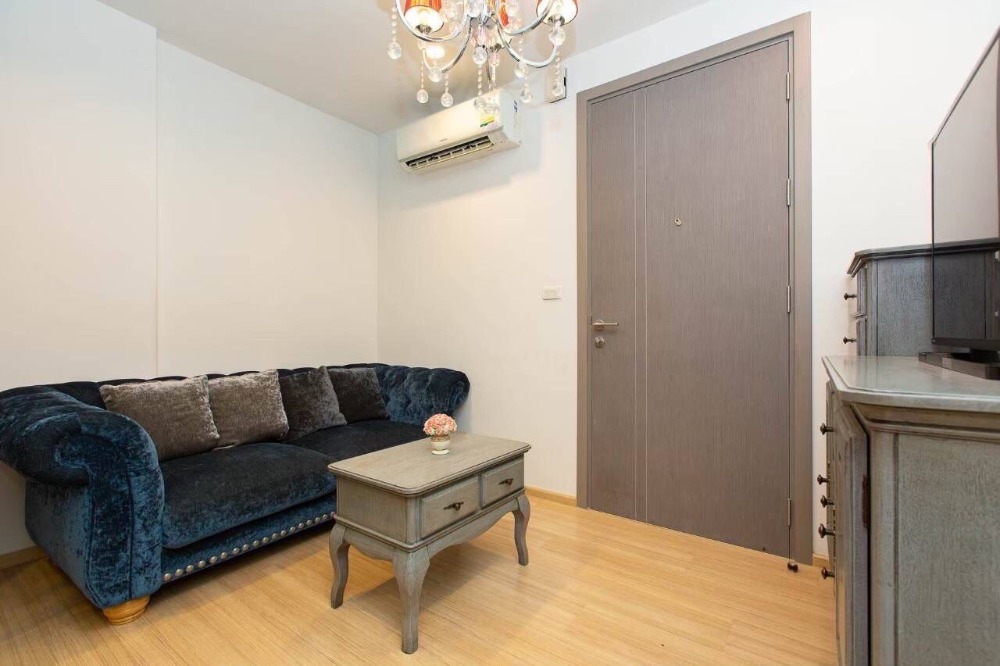 ขายคอนโดพระราม 9 เพชรบุรีตัดใหม่ RCA : S-TB9R125  ขายคอนโด เดอะเบส พระราม9 รามคำแหง, ชั้น 25 แต่งครบ 30 ตรม. 2.3 ล้าน 064-959-8900