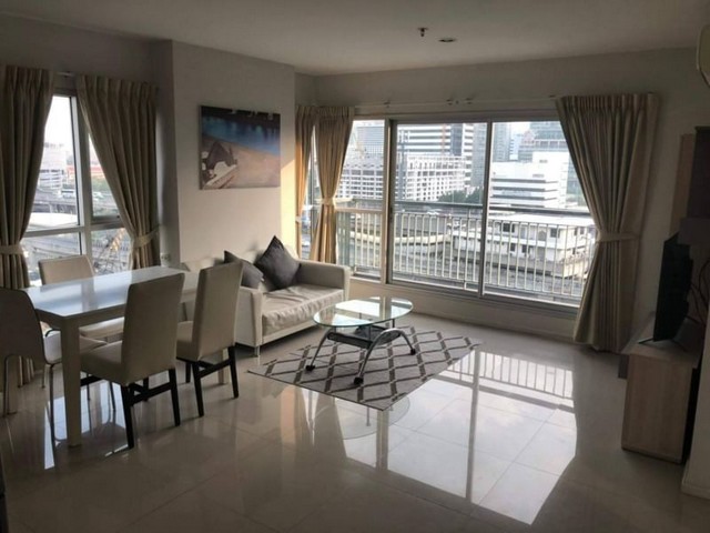 For RentCondoRama9, Petchburi, RCA : Condo Aspire Rama 9 is a High Rise condo with 2 buildings, near MRT Rama 9.