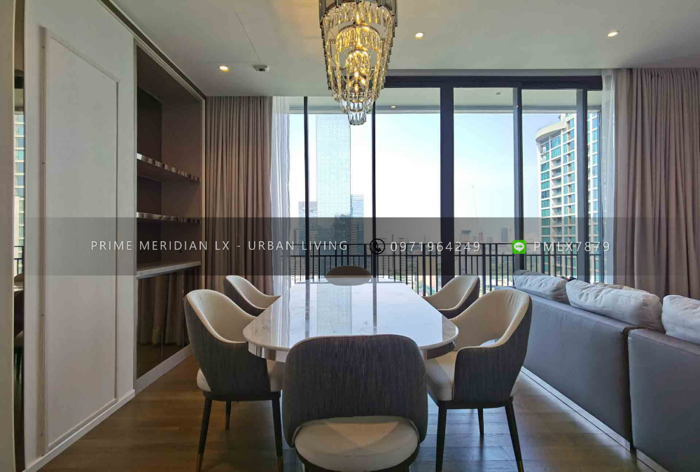 Muniq Langsuan - Beautifully Furnished 2 Bed, Stunning views of Lumphini Park Loading...