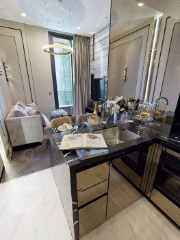 For SaleCondoSukhumvit, Asoke, Thonglor : Condo for sale: The Esse Sukhumvit 36, 20th floor, usable area 38.14 sq m., 1 bedroom, 1 bathroom, sold fully furnished, next to Sukhumvit main road and close to BTS Thonglor, only 30 m., convenient travel, surrounded by abundance in the Thonglor area.