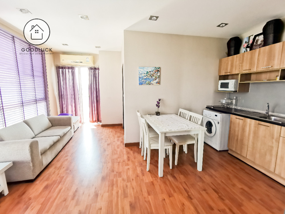 For RentCondoChiang Mai : Condo for rent, 2 bedrooms, OnePlus1 Chet Yot, corner room, beautiful mountain view. The price is the best value.