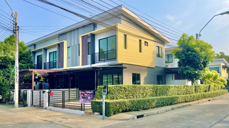For SaleTownhomeNawamin, Ramindra : Townhome for sale or rent, The Connect 28, Watcharapol-Permsin, area 27 sq m., Soi 27, behind the corner, 3 bedrooms, 2 bathrooms, 1 car park, north, add a garage and kitchen.