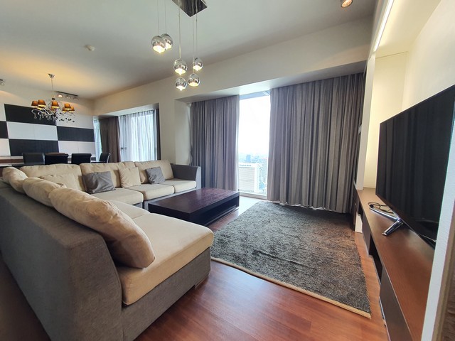 ให้เช่าคอนโดสาทร นราธิวาส : Condo The Met Sathorn near BTS Chong Nonsi. เดอะ เม็ท สาทร ใกล้บีทีเอส ช่องนนทรี