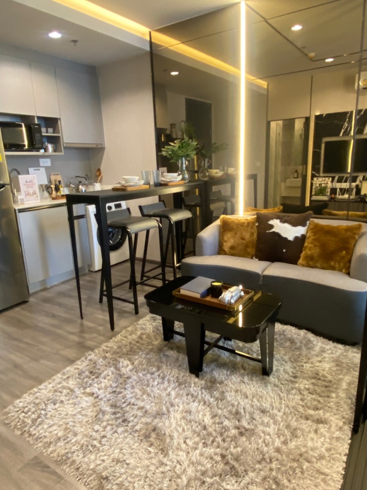 For SaleCondoRatchathewi,Phayathai : SALE  ขายด่วน **  Ideo Mobi Rangnam ห้องกว้าง  36 ตรม. พร้อมอยู่@5,600,000 บาท  Call 096-2615656