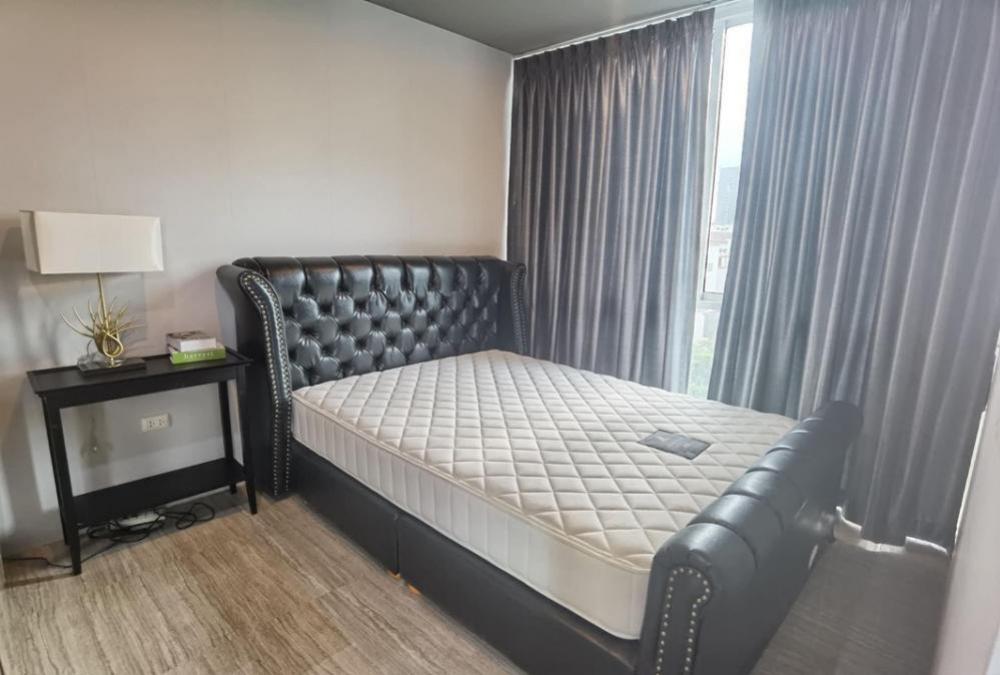 For RentCondoRamkhamhaeng, Hua Mak : Condo for rent, Chewathai Ramkhamhaeng, corner room