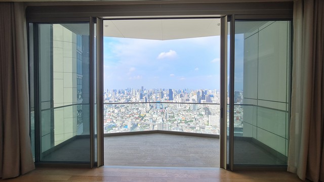 For RentCondoWongwianyai, Charoennakor : Magnolias Waterfront Residences Luxury condo on the Chao Phraya River near BTS Saphan Taksin