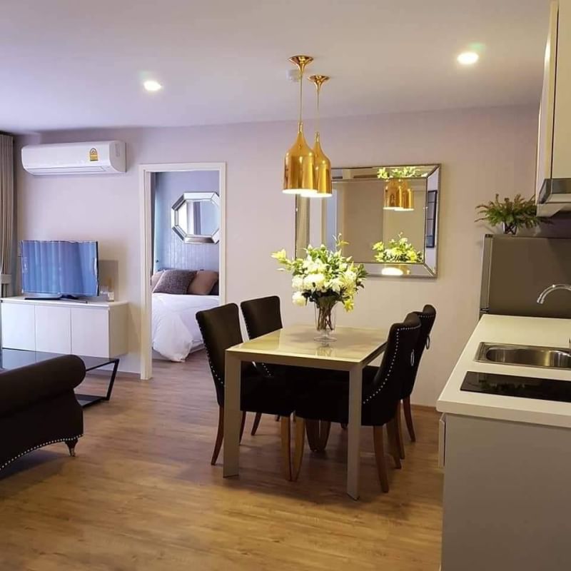 For RentCondoKasetsart, Ratchayothin : Condo NOTTING HILL Phahon-Kaset is a low rise 8-storey condo near BTS Bang Bua.